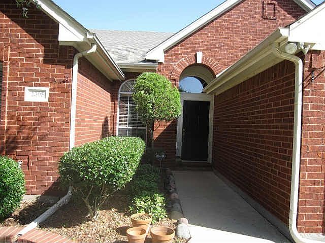 1st image of 2305 Richmond Cir
