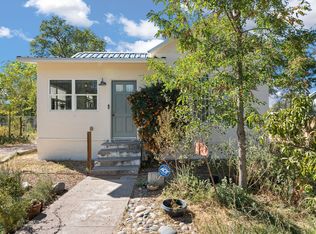 707 Riverside Dr SW, Albuquerque, NM 87105