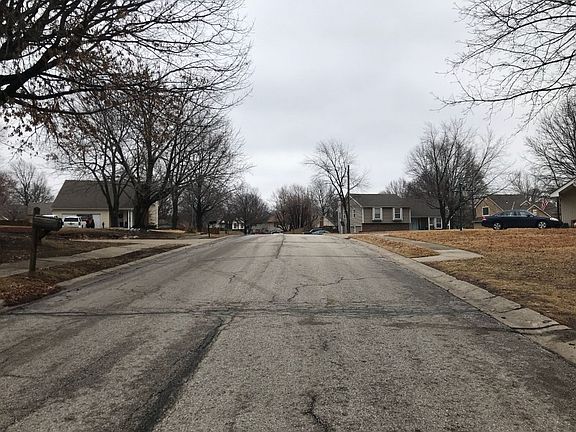 5th image of 4105 NW Briarwood Dr