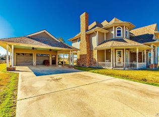 2160 N Bank Ln, Vacherie, LA 70090