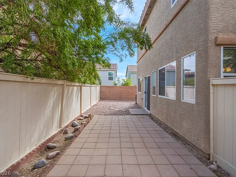 9172 Giardino Villa St — Photo 22