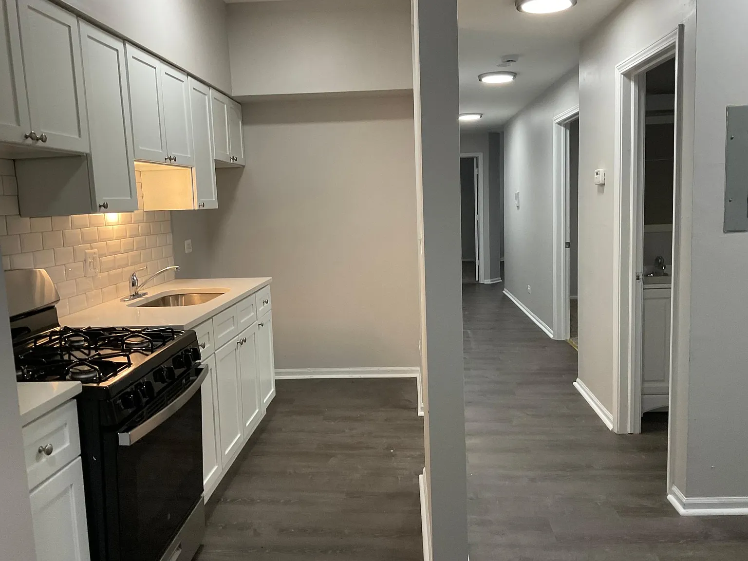 3 bed, $1,600 — Photo 1