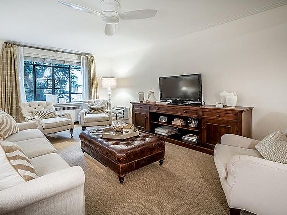 3rd image of 250 W 24th St #2