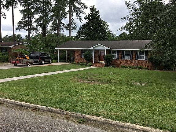 2nd image of 1605 Ivy Dr