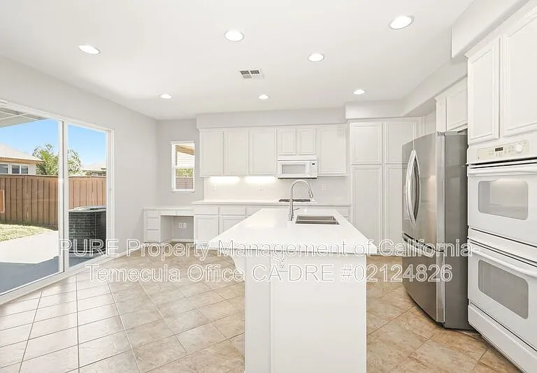 29772 Sceptrum St — Photo 8