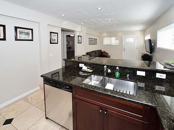3rd image of 718 Redondo Ct