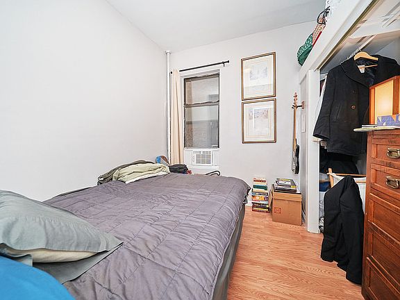 3rd image of 335 E 95th St APT 3C