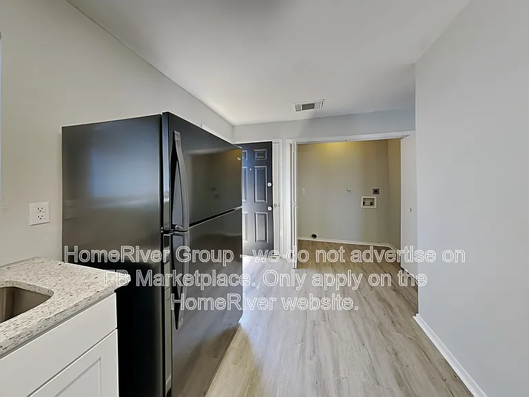 420 Sligo St — Photo 9