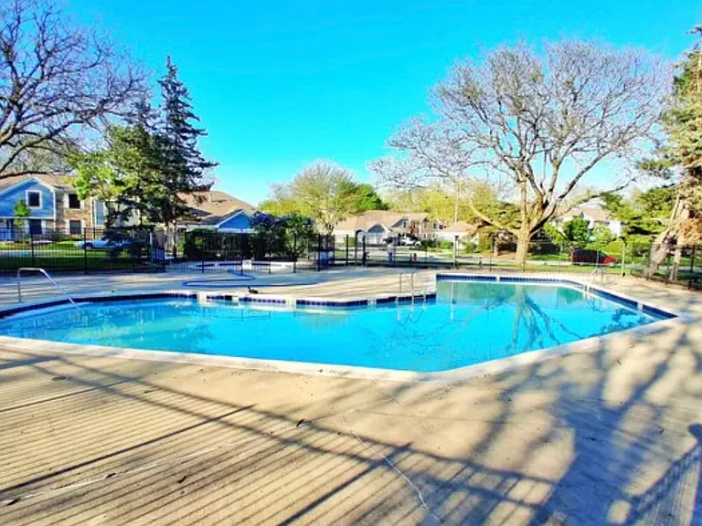226 Arrowwood Ct #D-2 — Photo 22