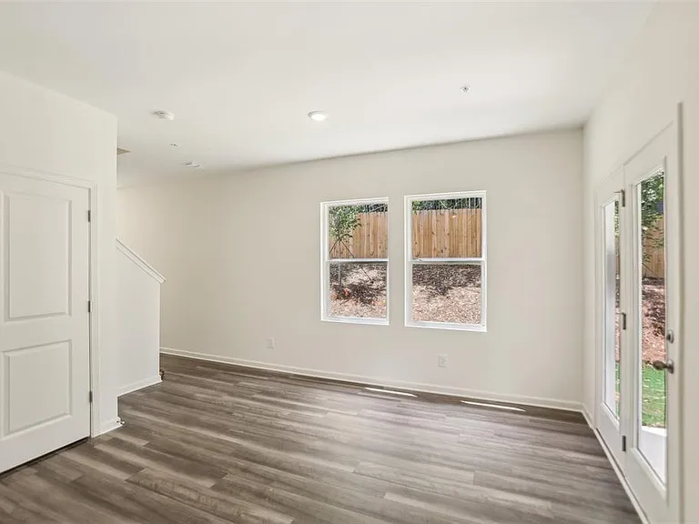 2578 Grey Hawk Dr — Photo 12