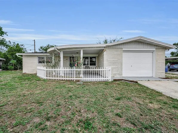 4843 Calais Dr, Holiday, FL 34690