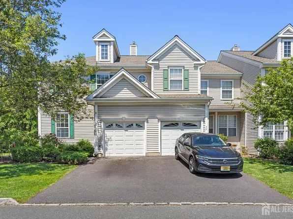 52 Straton Ct, Parlin, NJ 08859