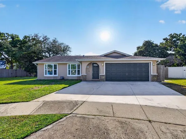 11280 Freedom Ct, Seminole, FL 33772