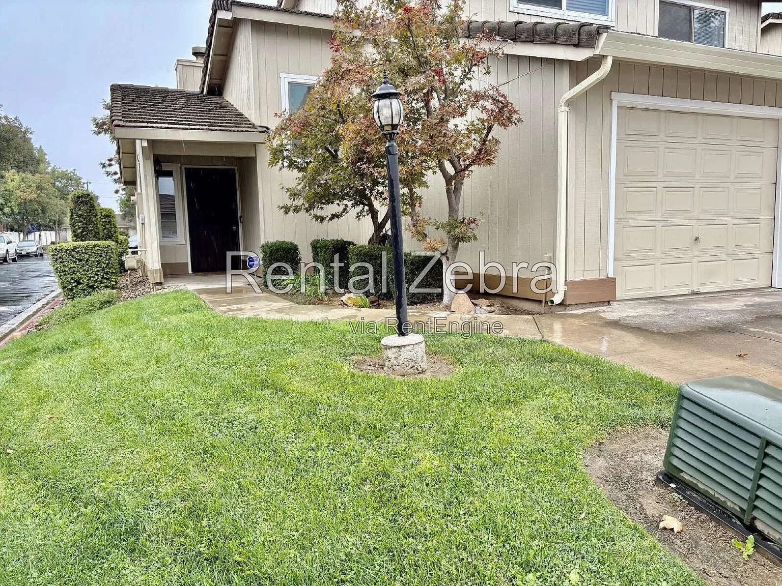 2 bed, 1.5 bath, $1,650 — Photo 2
