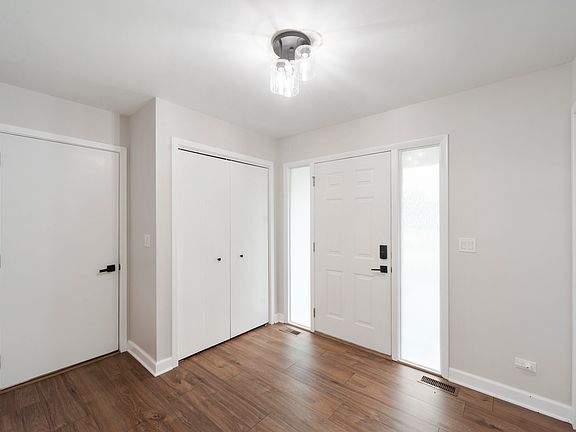 3rd image of 5317 Cypress Cir