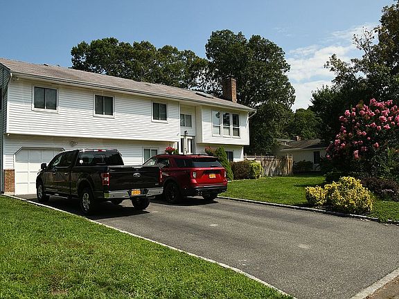 4th image of 15 Mill St