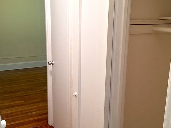 4th image of 3075 33rd St APT 4A