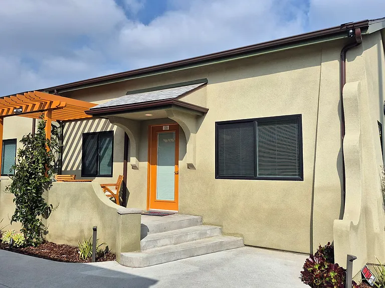 123 S Avenue 63 — Photo 26