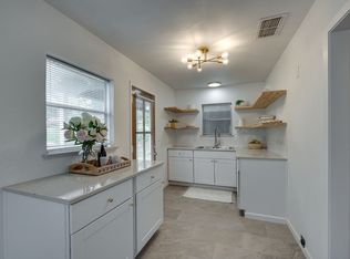 424 Churchill Rd, Fort Worth, TX 76114