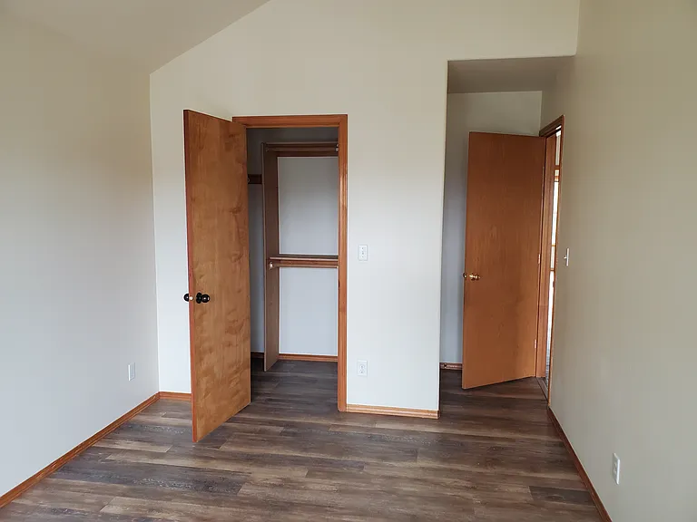 4131 Forsythia St — Photo 19