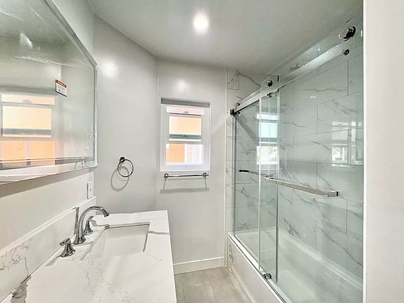 3rd image of 8635 Cashio St #5B