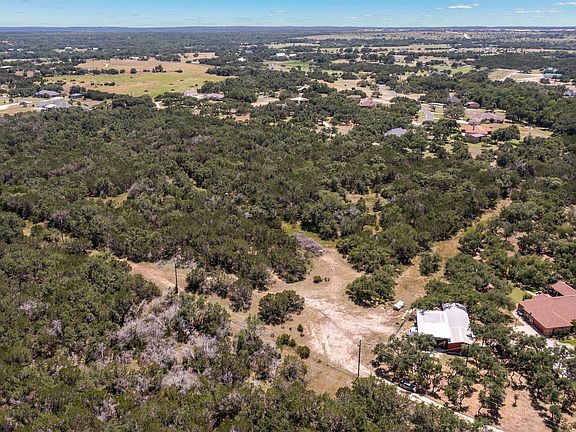 2nd image of 300 Little River Rd