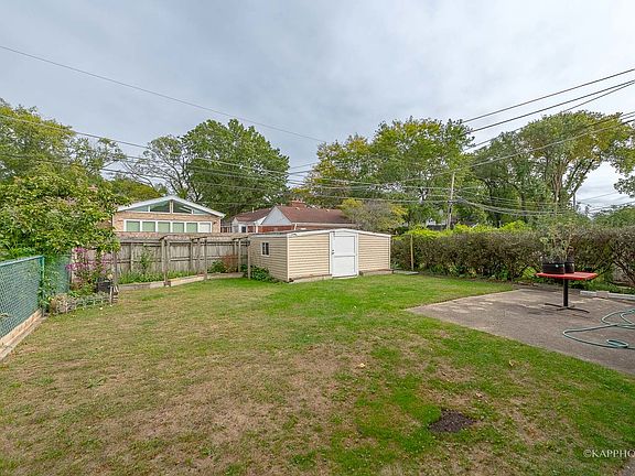 3rd image of 8605 Crawford Ave