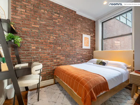 330 E 35th St APT 1, New York, NY 10016