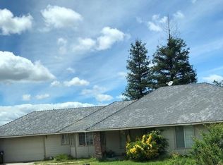 18644 Ridgedale Dr, Madera, CA 93638