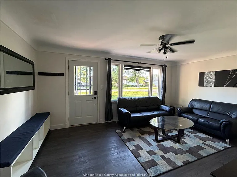431 Maple Ave — Photo 6
