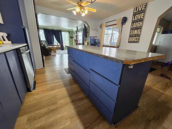 5th image of 819 52nd St