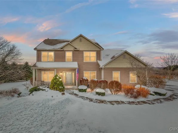 2393 Sands Rd, Camillus, NY 13031