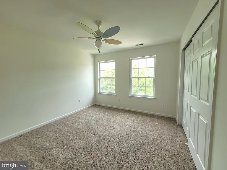 35 Tudor Ct — Photo 28