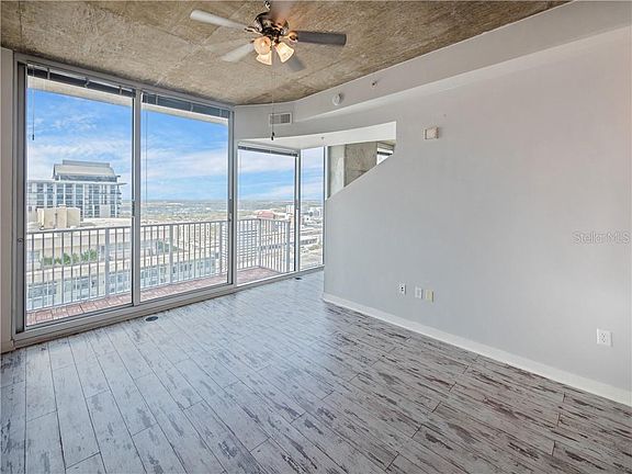 5th image of 155 Court Ave #2604