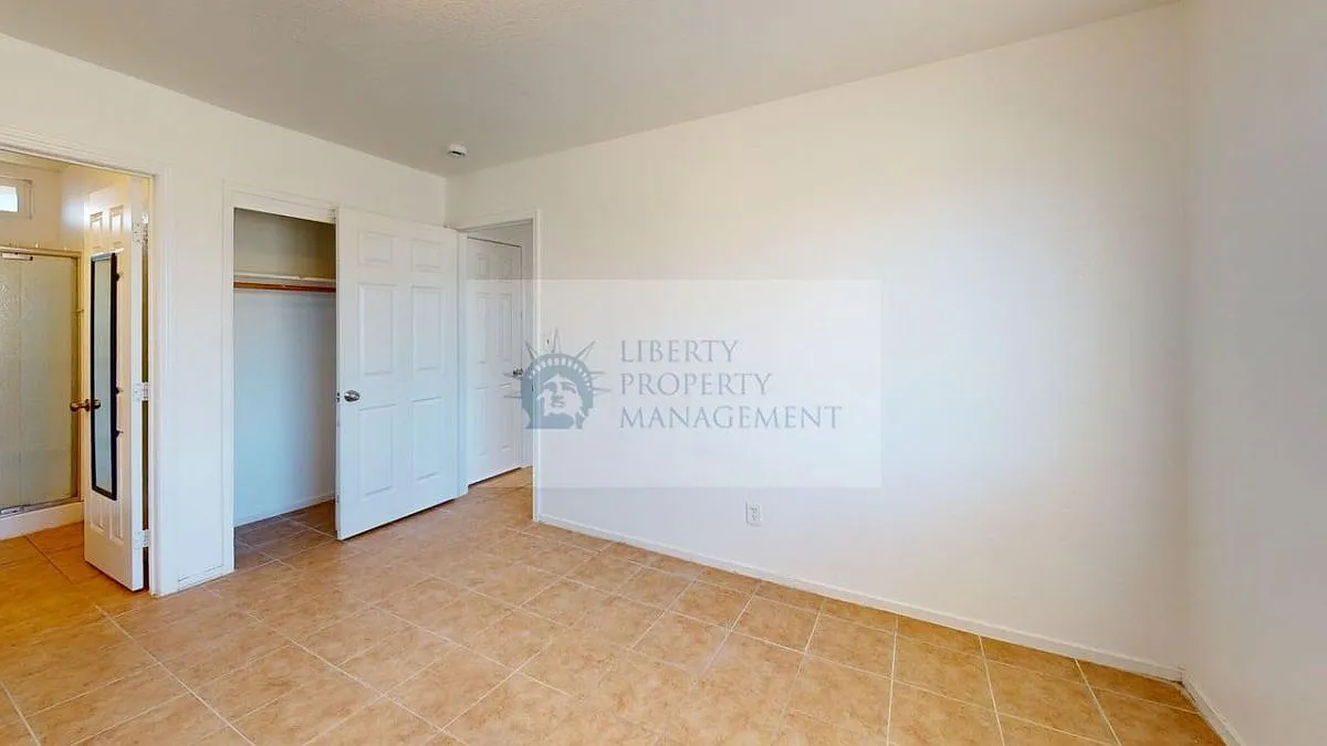 1 bed, $1,150 — Photo 2