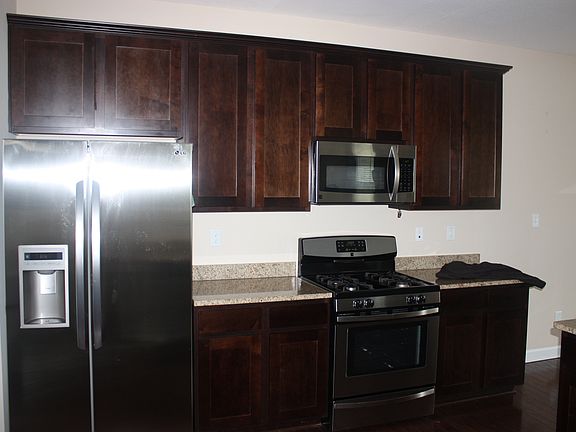 4th image of 2416 Alder Pl