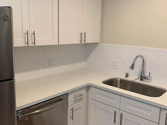 3rd image of 2769 Agate Dr #7