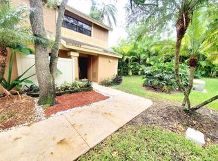 2127 NW 45th Ave, Coconut Creek, FL 33066