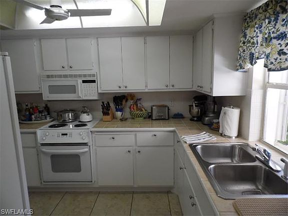 4th image of 5307 Shalley Cir E