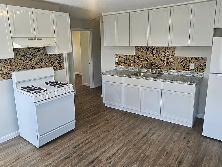 5 McFarland Ct #2 — Photo 5