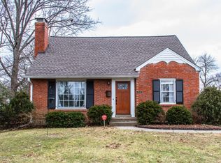 1241 Valley Dr, Audubon Park, KY 40213