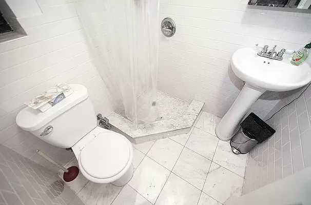 Rented by REAL New York | media 34