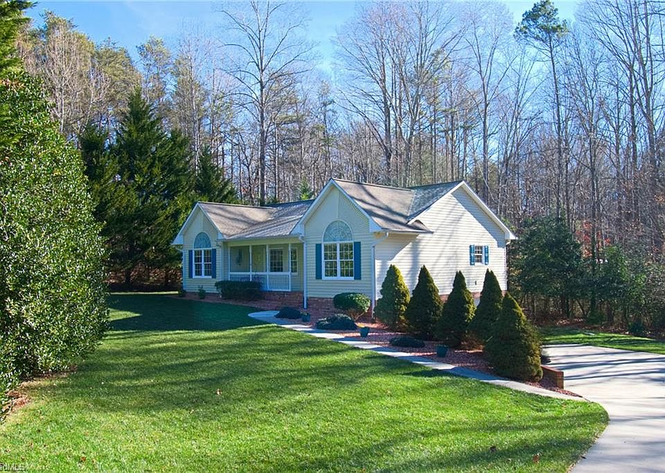1810 Country Club Rd, Wilkesboro, NC 28697 Zillow
