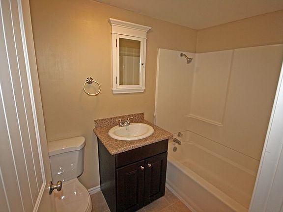 3rd image of 1760 W 36th Pl