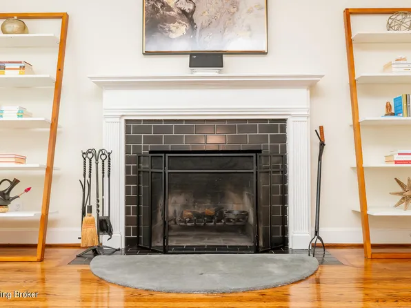 316 Marshall Dr, Bellewood, KY 40207