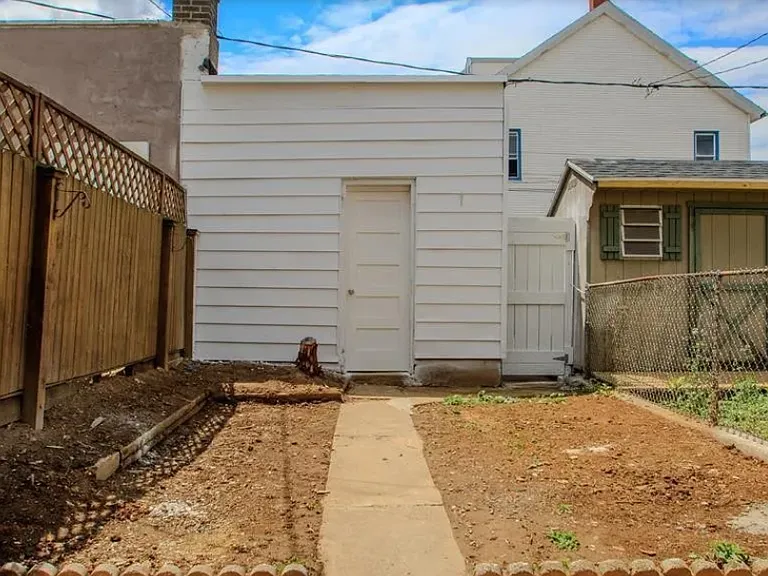 822 N 5th St — Photo 10