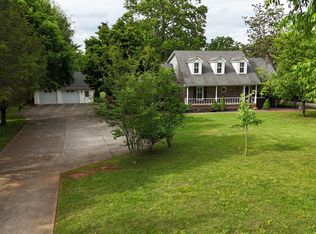 2009 Tulip Hill Dr, Murfreesboro, TN 37127