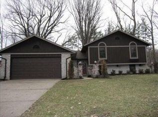 8231 Elmway Dr, Dayton, OH 45415