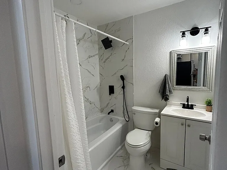 4207 Ashmont Ct #1 — Photo 3