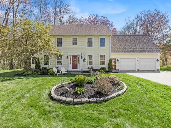 4 Geary Way, Falmouth, ME 04105